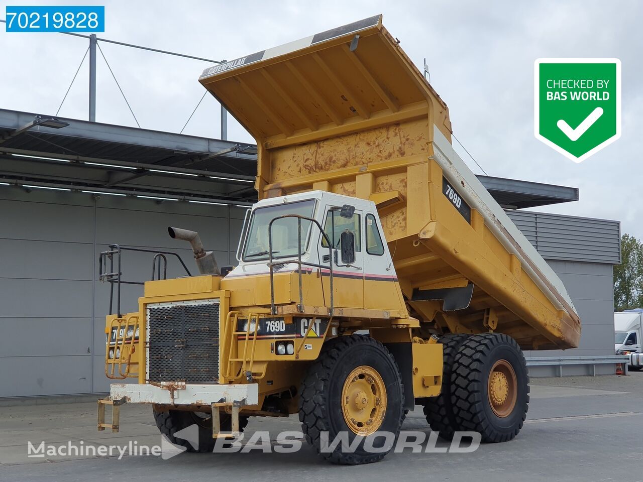 Купить гусеничный самосвал Caterpillar 769D 80% TYRES (REAR) - CE MACHINE  Нидерланды Veghel, XM37401