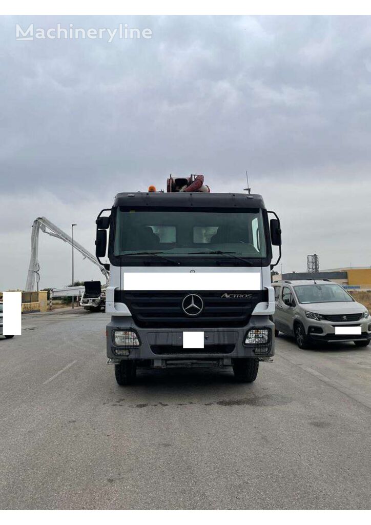 автобетононасос Cifa K40  на шасси Mercedes-Benz Actros 3241