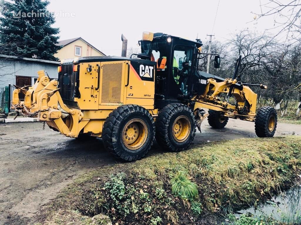 грейдер Caterpillar 140M