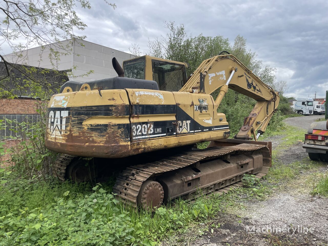 гусеничный экскаватор Caterpillar 320BL