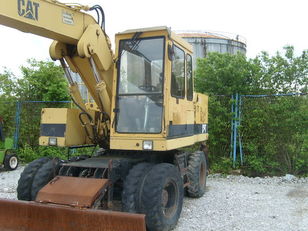 колесный экскаватор CATERPILLAR 206 BFT